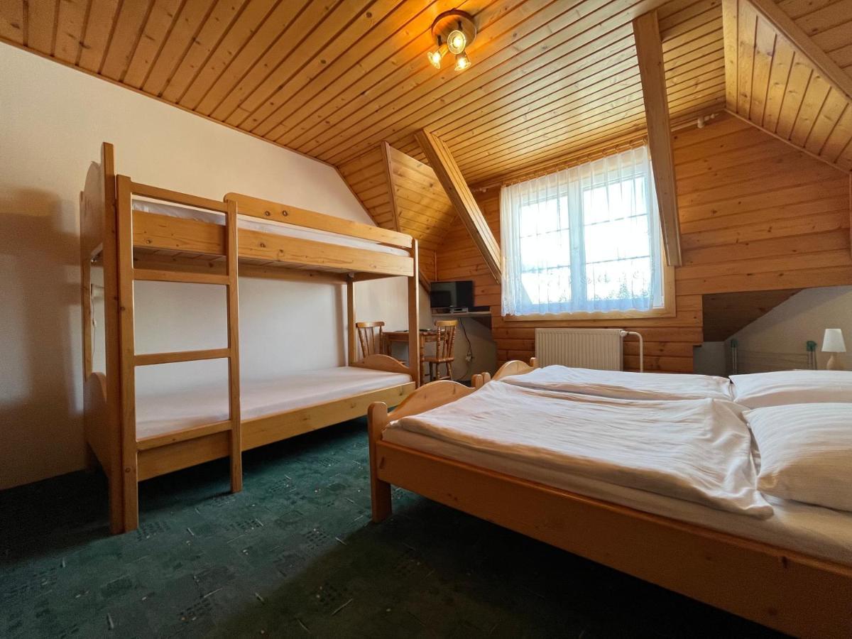 Accommodation Silvester Ждяр Экстерьер фото