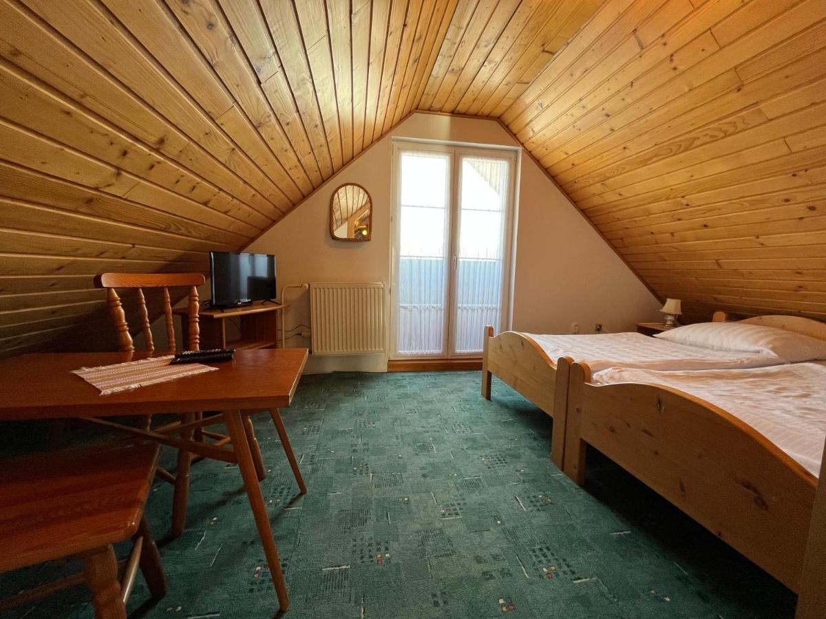 Accommodation Silvester Ждяр Экстерьер фото