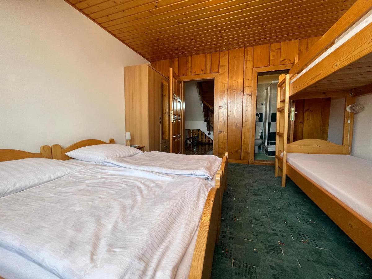 Accommodation Silvester Ждяр Экстерьер фото